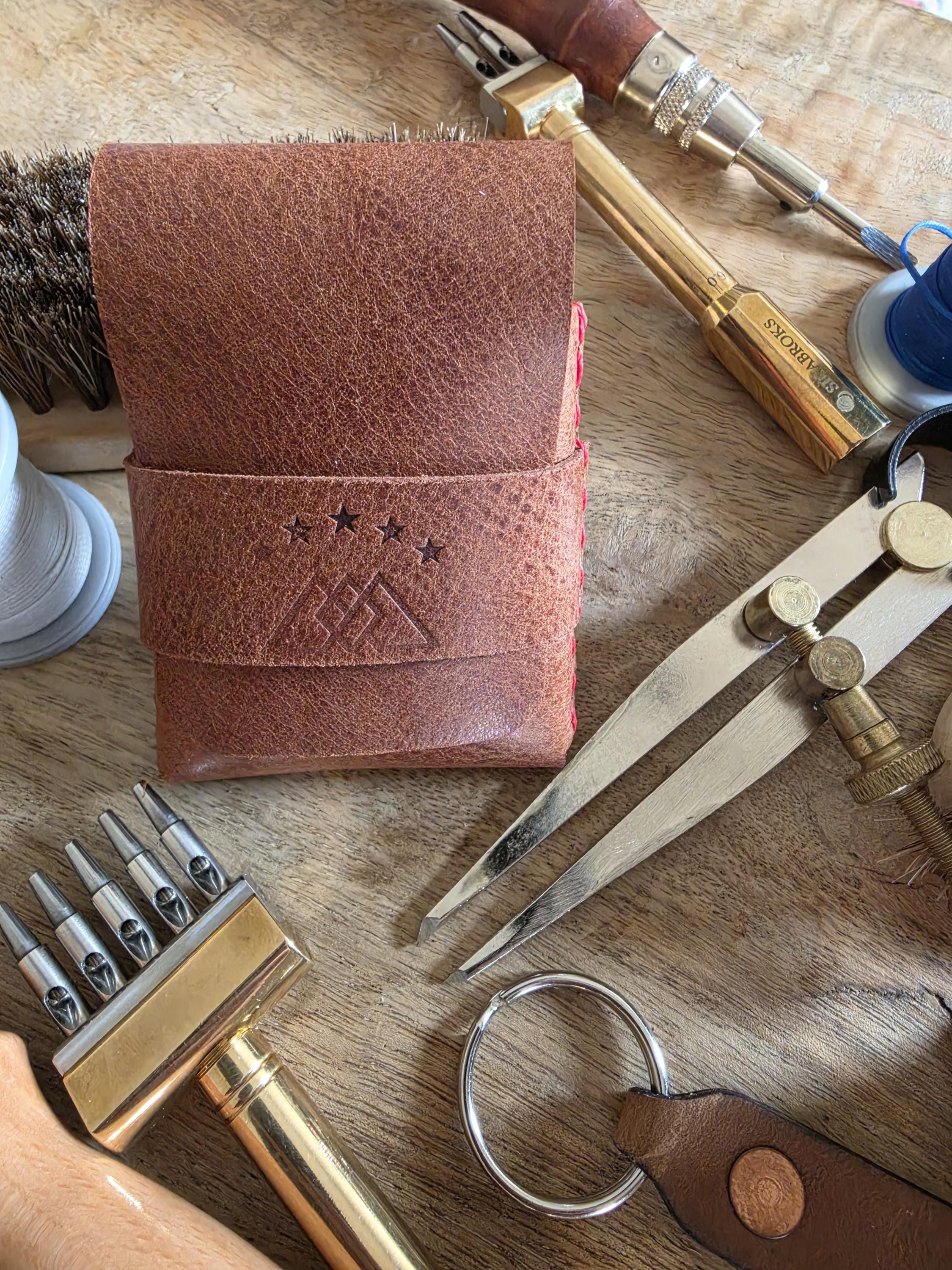 Arroyo - Minimalist Full Grain Italian Leather Wallet  Hand-stitched USA