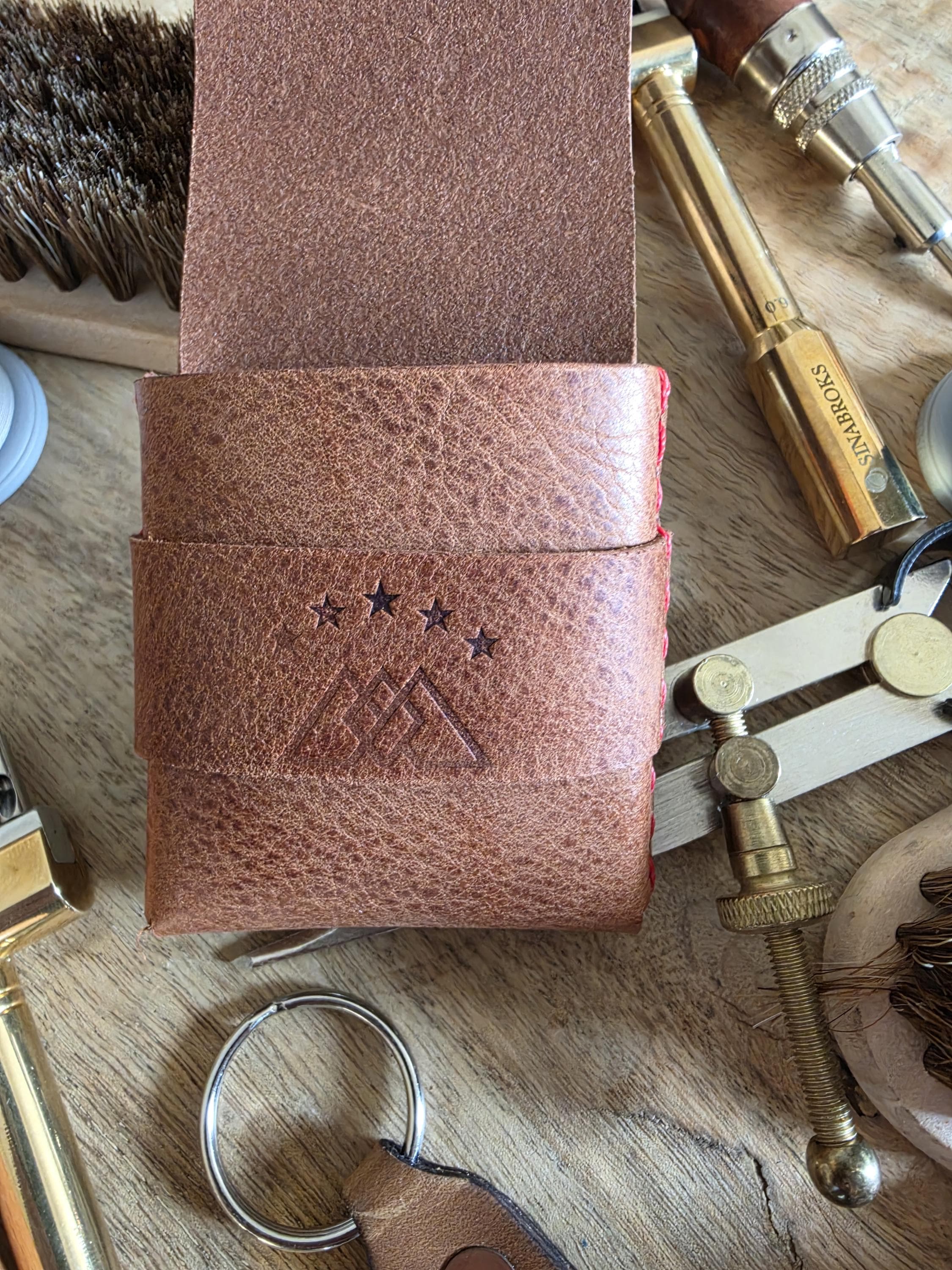 Arroyo - Minimalist Full Grain Italian Leather Wallet  Hand-stitched USA